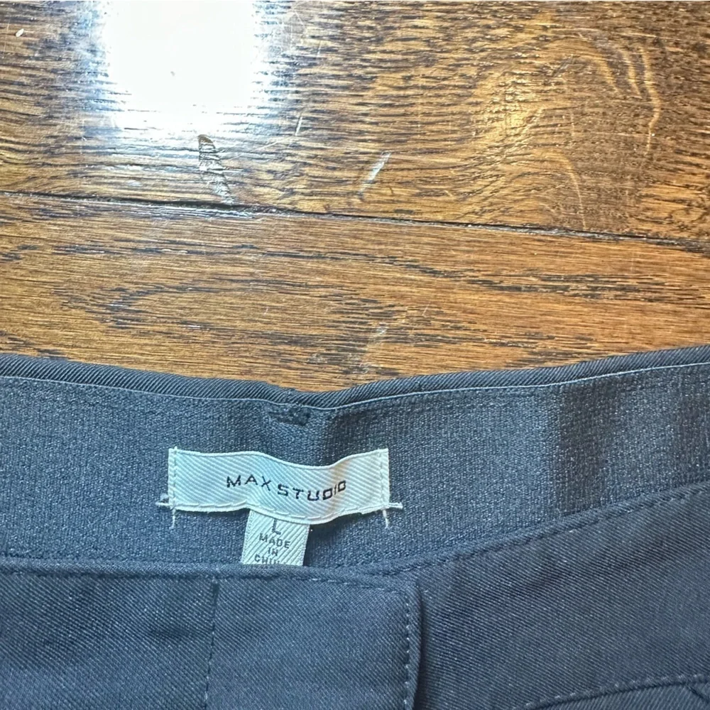 Max Studio Black Women’s Shorts - Picture 3 of 7